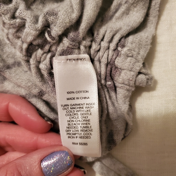 Express Zebra Sweater GUC - Picture 8 of 8